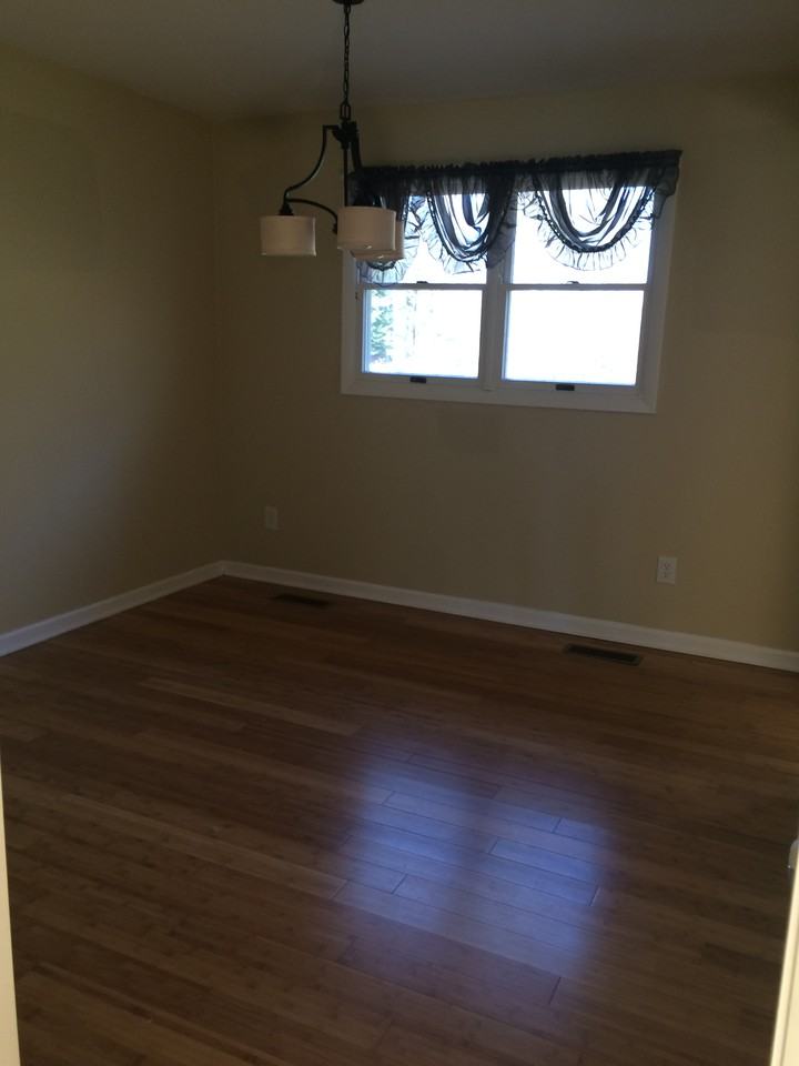 290 King St - Photo 2 of 13