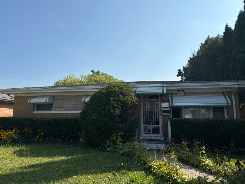 1217 16th St - Photo 2 of 6