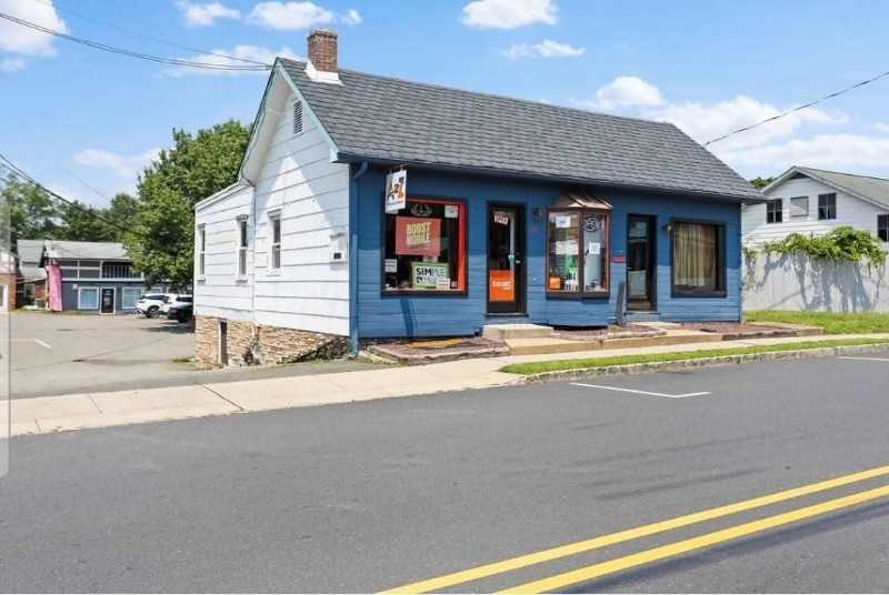 39 Mine St - Photo 4 of 20