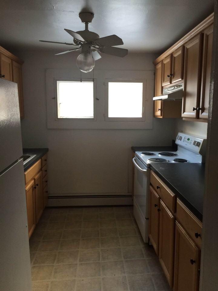 19 Wantage Ave - Photo 3 of 3