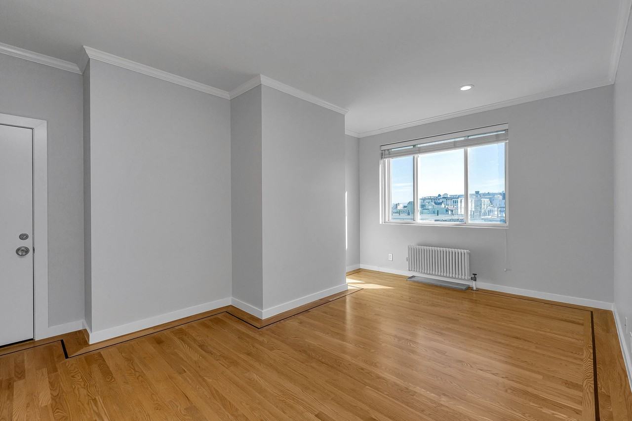 1369 Hyde - Photo 6 of 50