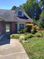 featured image of 103 Pinewood Dr #103