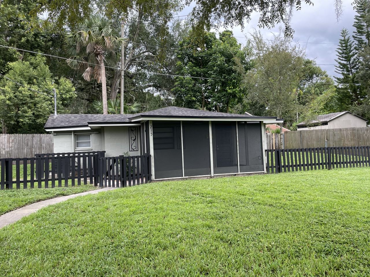215 Adelaide Blvd #NA - Photo 2 of 22