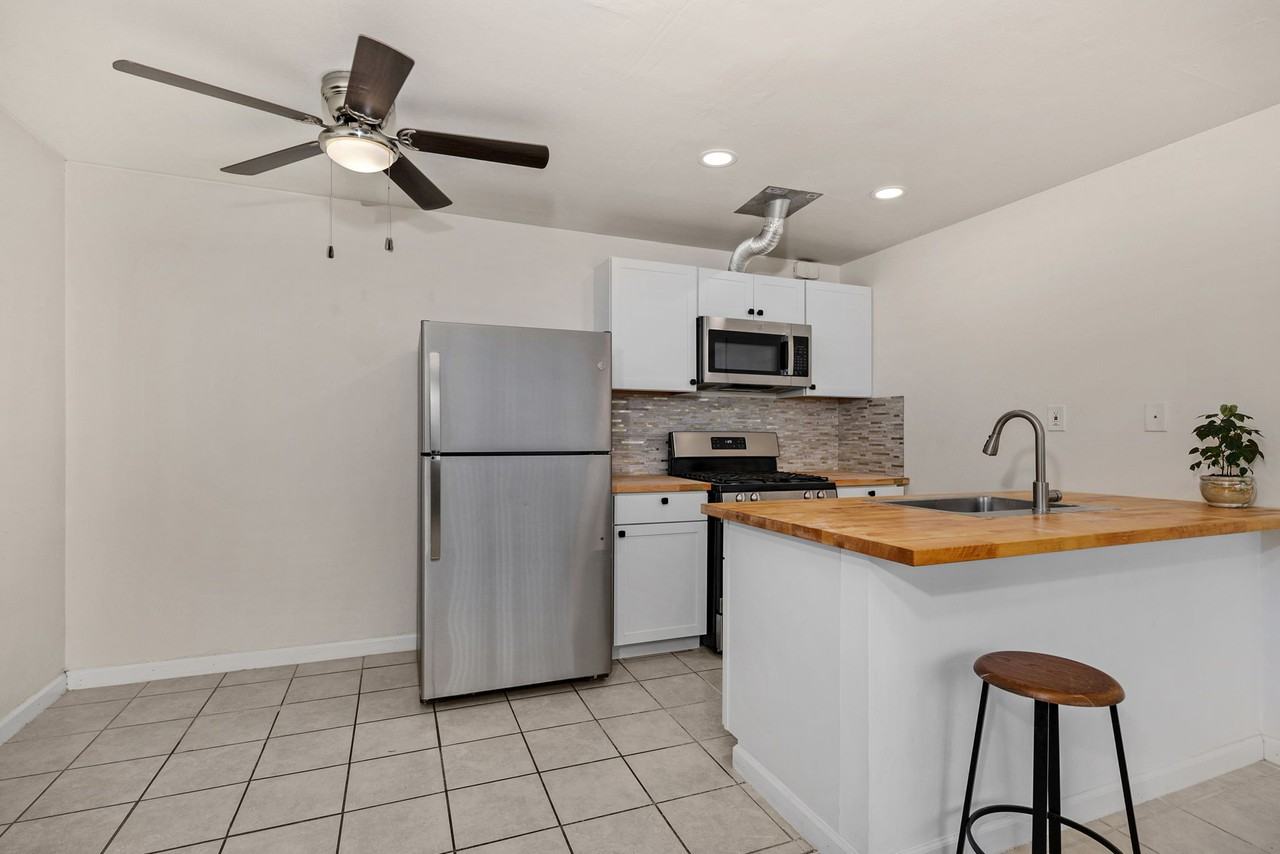 1926 Alcatraz Ave #6 - Photo 3 of 7