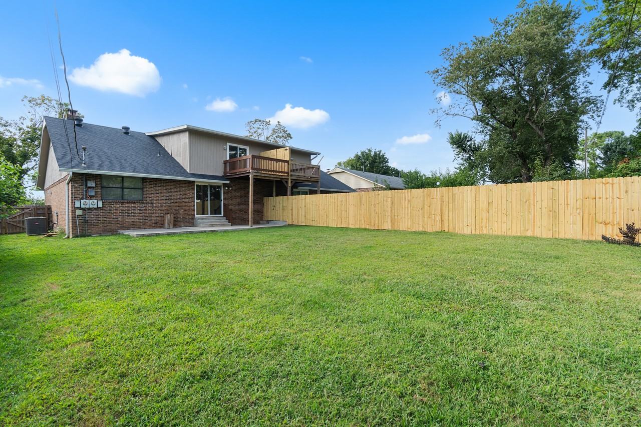 1507 S 12th St #NA - Photo 3 of 24