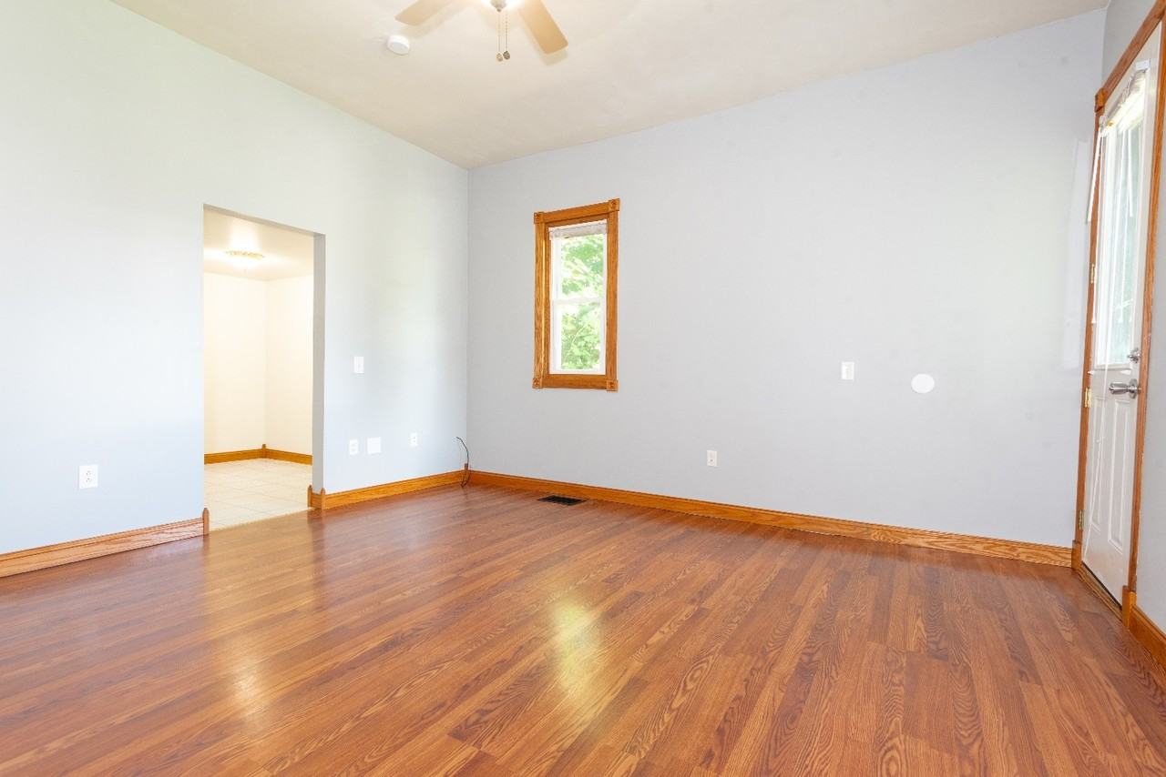 929 English Ave #A - Photo 5 of 12