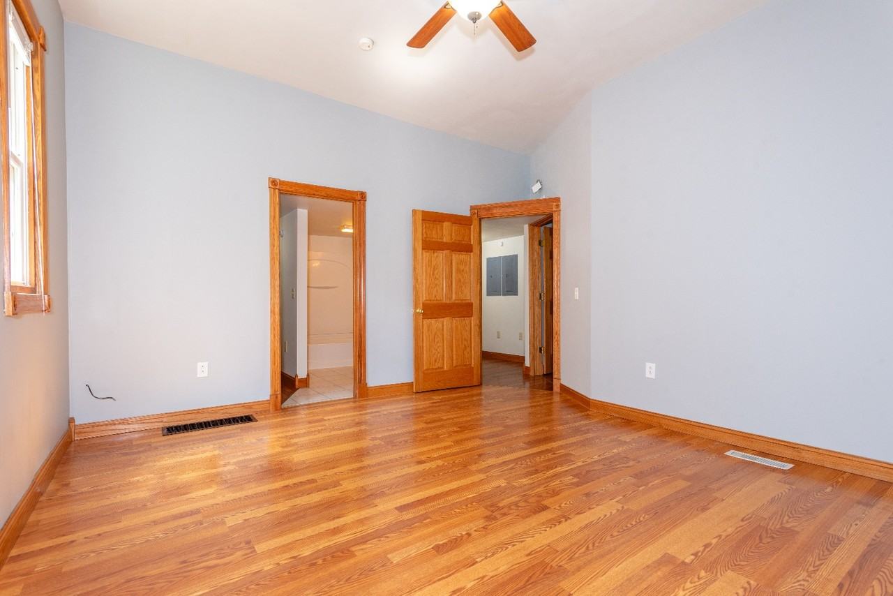 929 English Ave #A - Photo 7 of 12