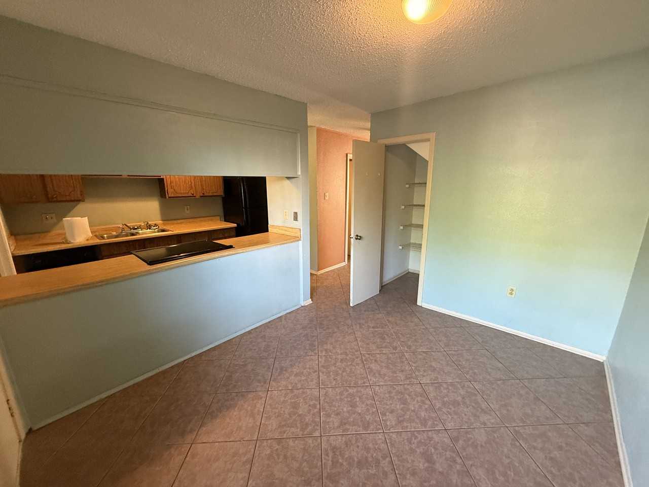 2331 Justin Ln - Photo 6 of 19