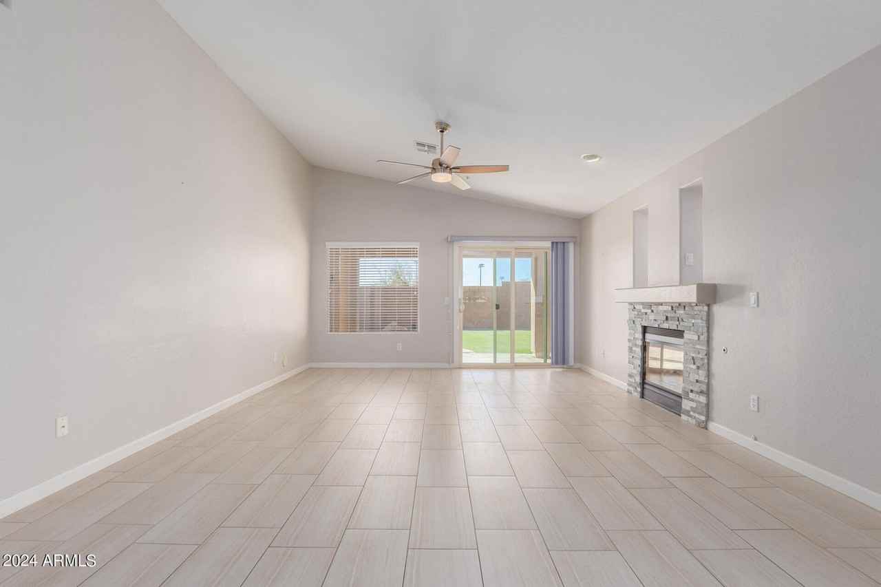 15264 North 102nd Street - Photo 3 of 16