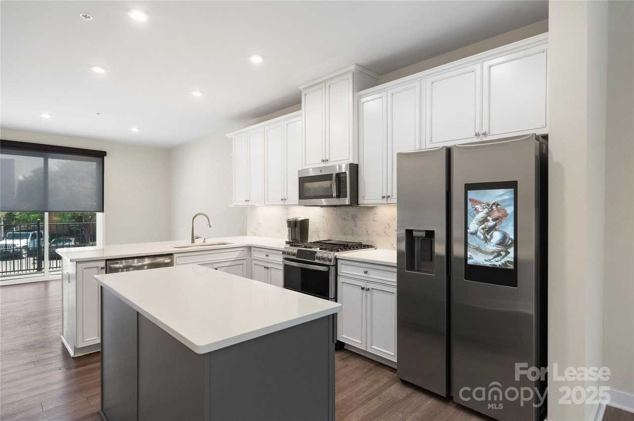 128 Music Hall Way - Photo 6 of 37