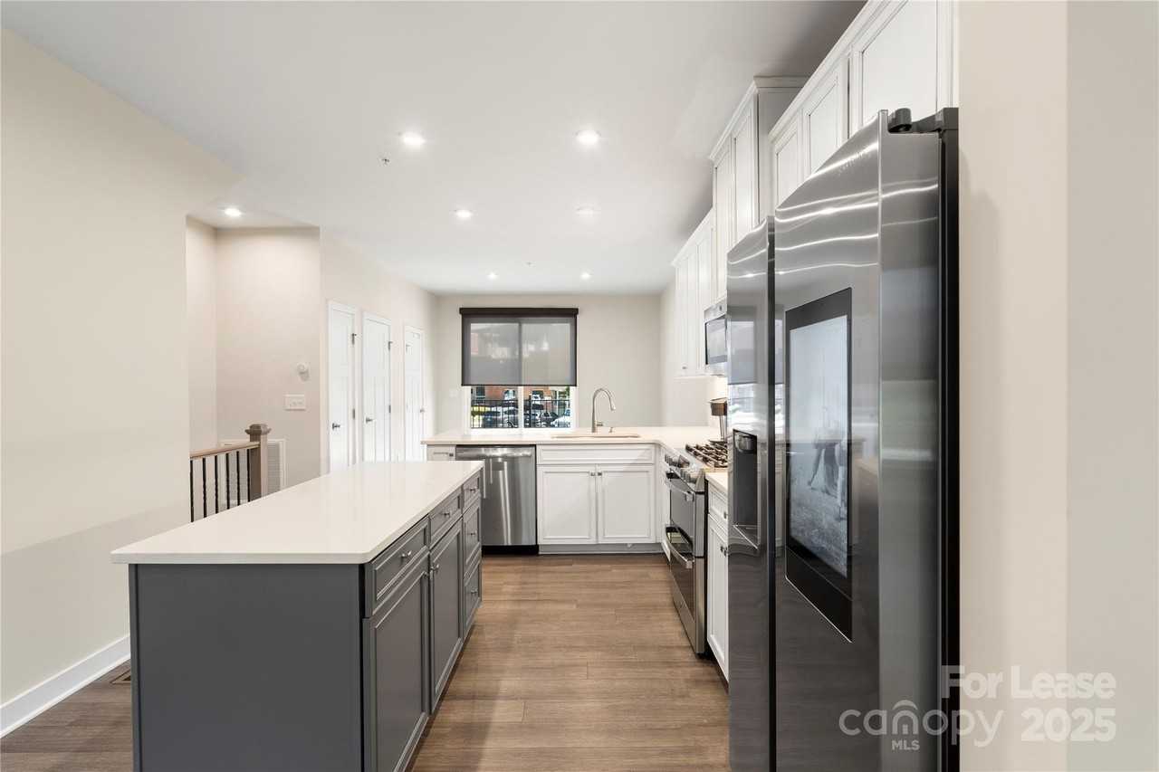 128 Music Hall Way - Photo 7 of 37