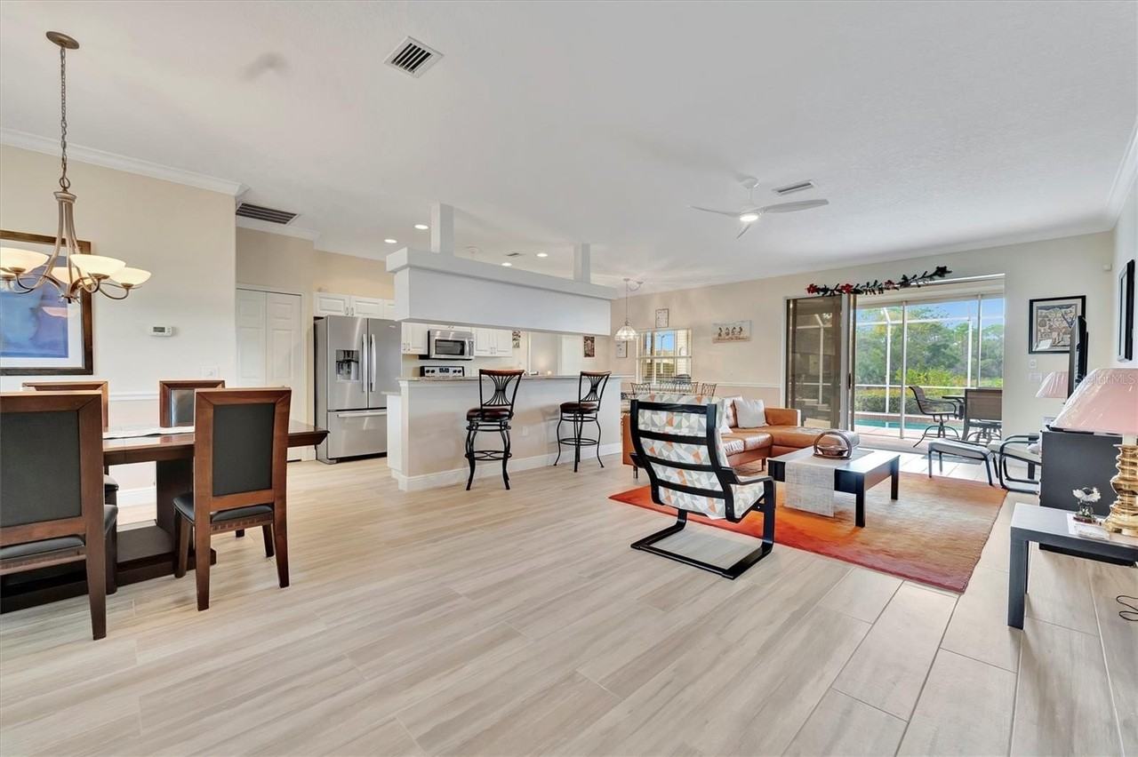 6738 Peach Tree Creek Rd - Photo 4 of 49