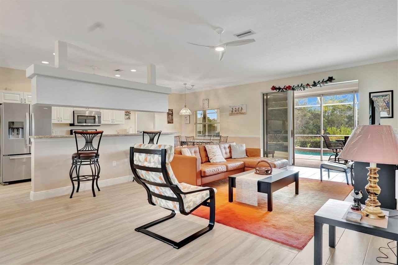 6738 Peach Tree Creek Rd - Photo 5 of 49