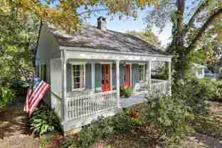 217 Saint Charles St - Photo 1 of 1