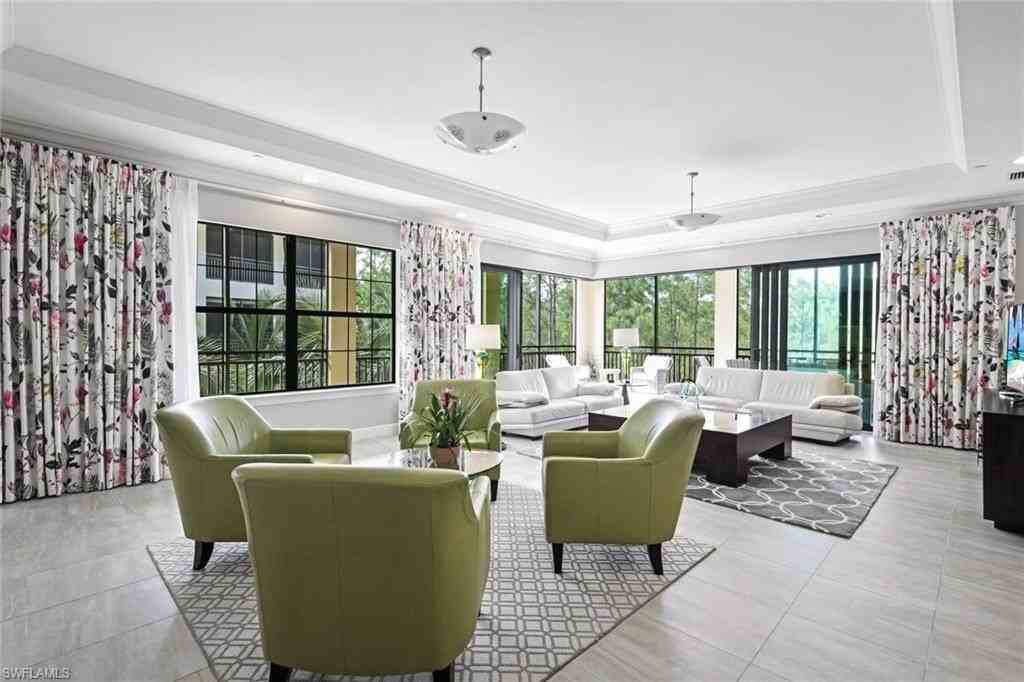 2751 Tiburon Blvd E #201 - Photo 2 of 31