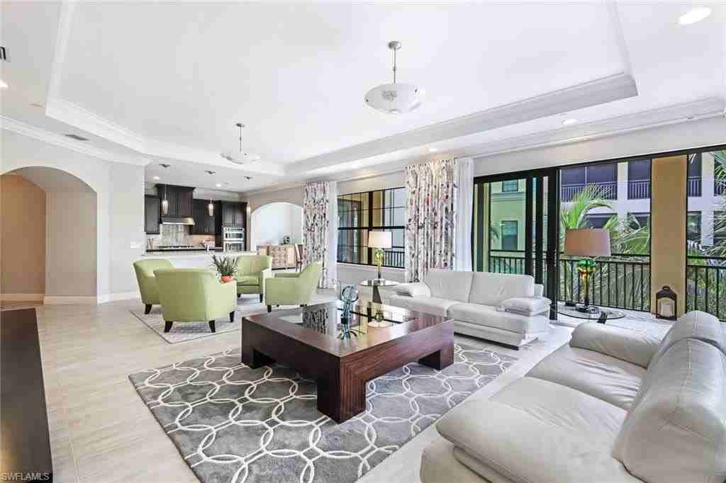 2751 Tiburon Blvd E #201 - Photo 6 of 31