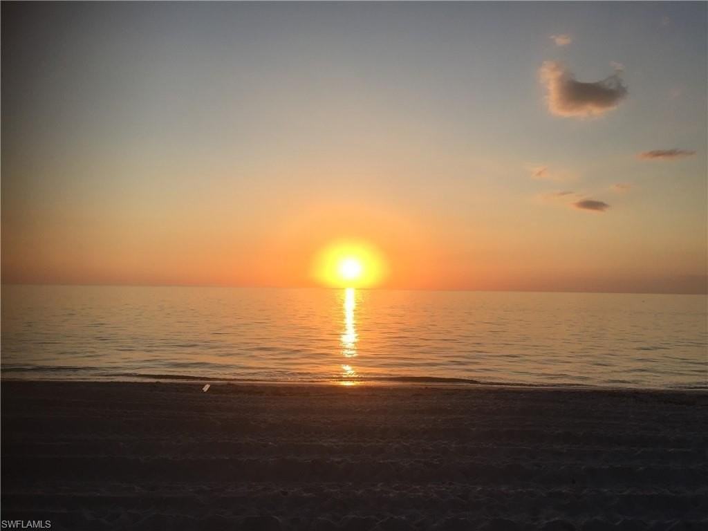 6585 Nicholas Blvd #1001