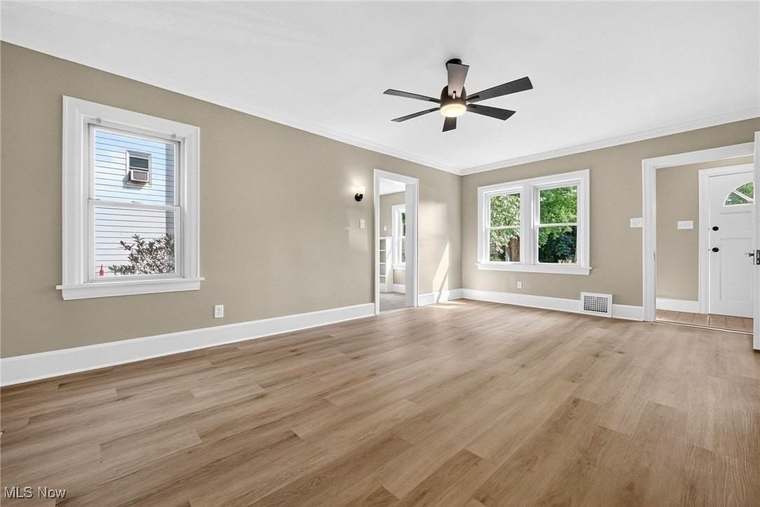 3221 Killian Rd - Photo 4 of 41