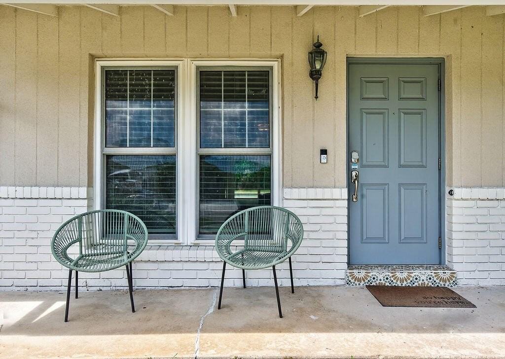 9627 Althea Way - Photo 3 of 37