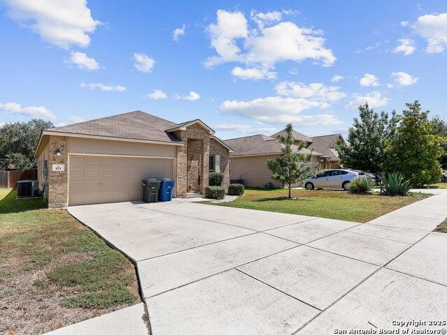 819 Highland Vista - Photo 2 of 25