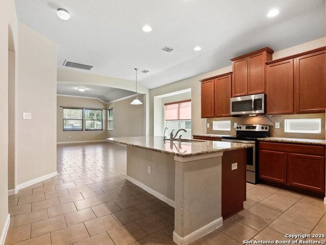 819 Highland Vista - Photo 6 of 25