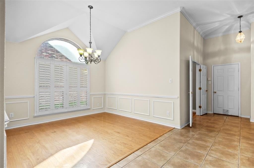 8108 Twin Oaks Dr - Photo 4 of 28