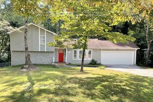 featured image of 488 Pineburr Ln