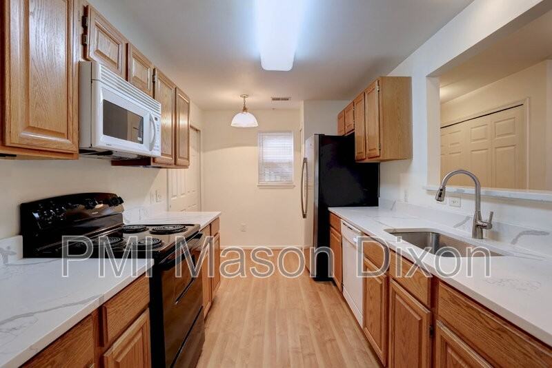 5814 Wyndham Cir #203 - Photo 6 of 25