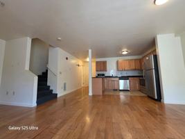 featured image of 33 Raymond St