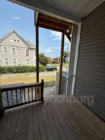 featured image of 922 Floyd St #1