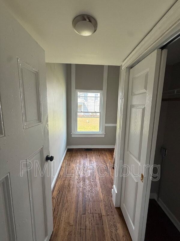 922 Floyd Street #1 - Photo 5 of 14