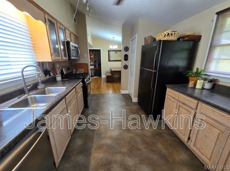 1820 Robison Hill Rd - Photo 3 of 10