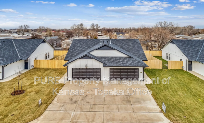 3618 W 45th St S - Photo 3 of 15