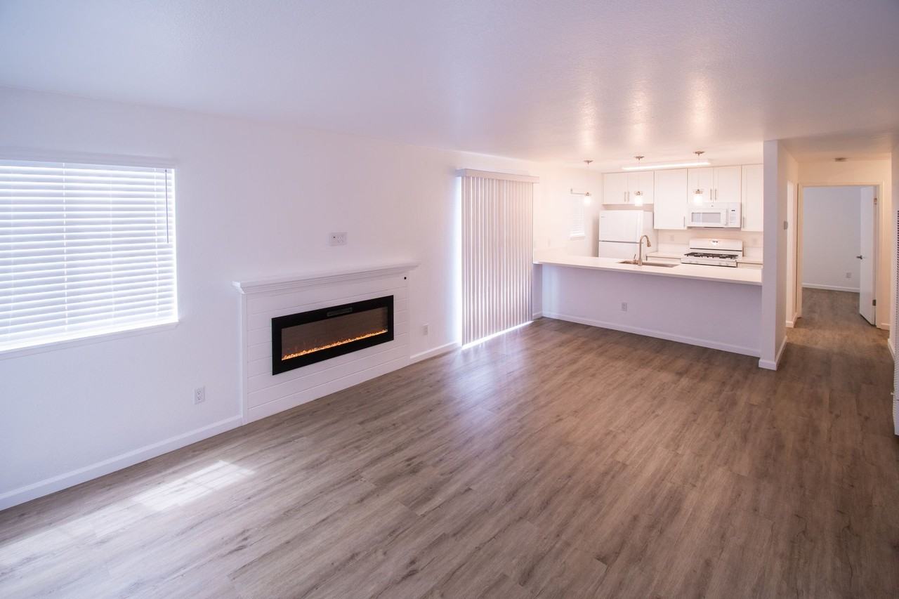 Oak Park Village Apartments - Photo 2 of 22