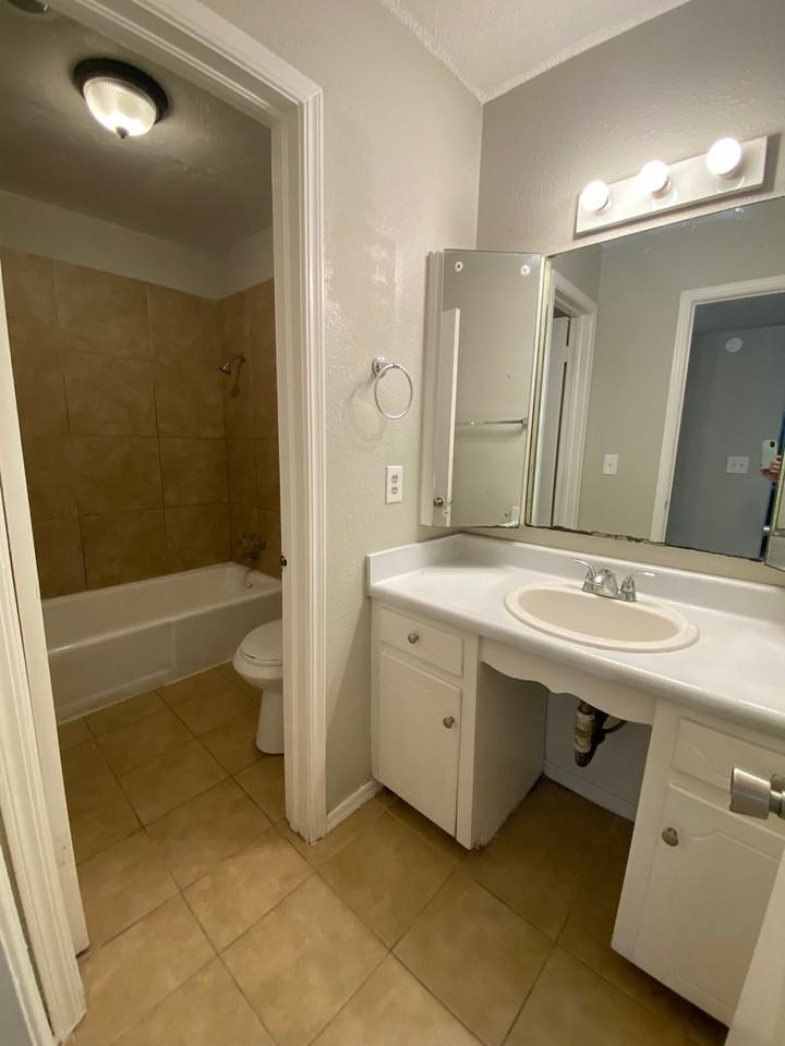 3790 N Nicklas Ave - Photo 7 of 13