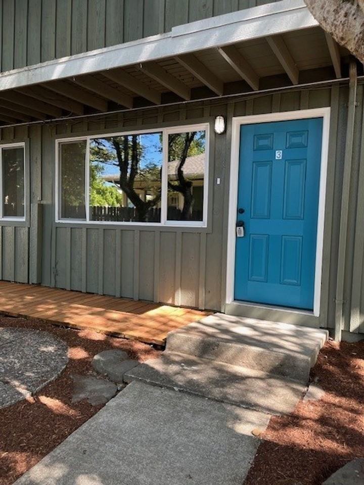 1716 Applegate St #3 - Photo 2 of 12