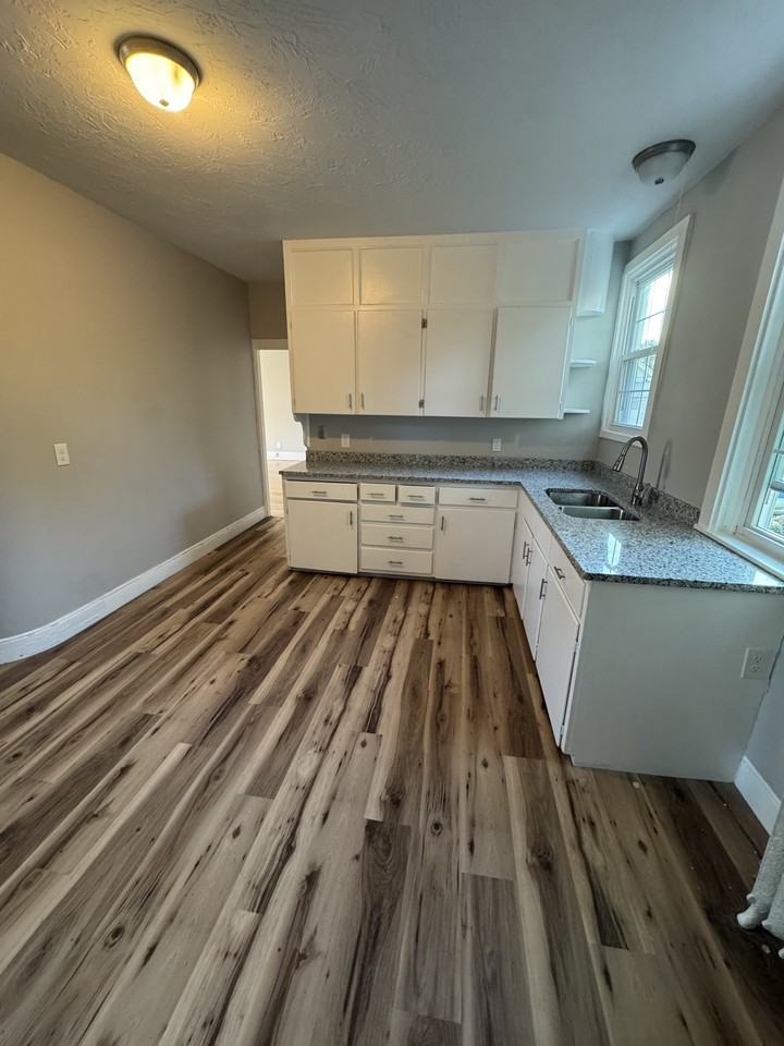 55 Main Street - Photo 3 of 7