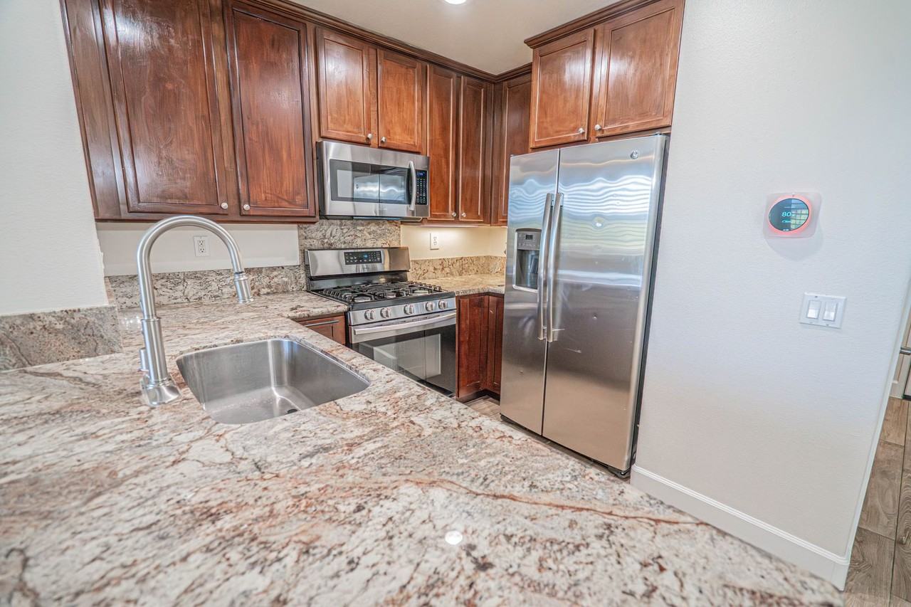 28616 Pietro Dr - Photo 6 of 24