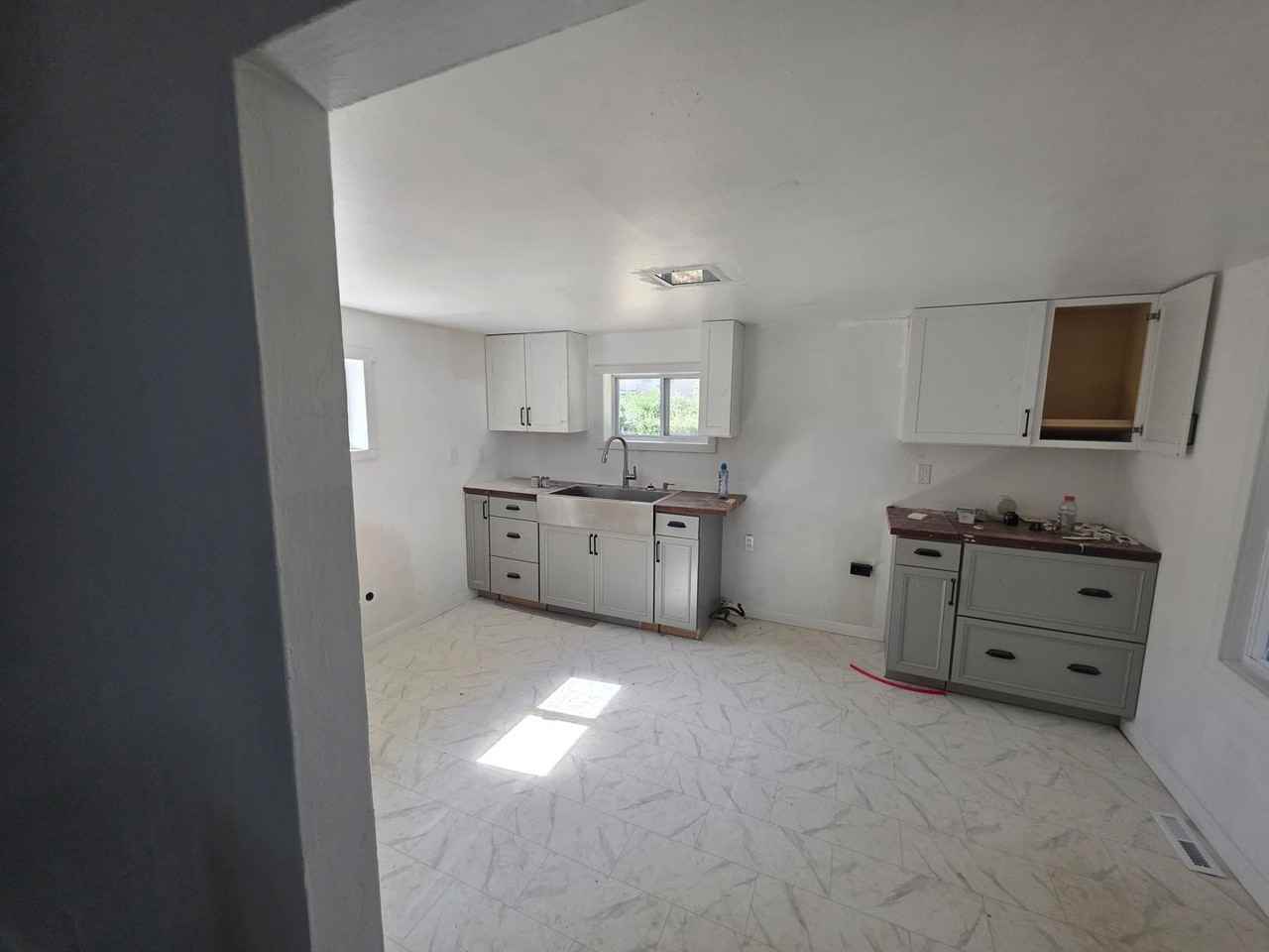 17 Westwood Dr - Photo 3 of 7