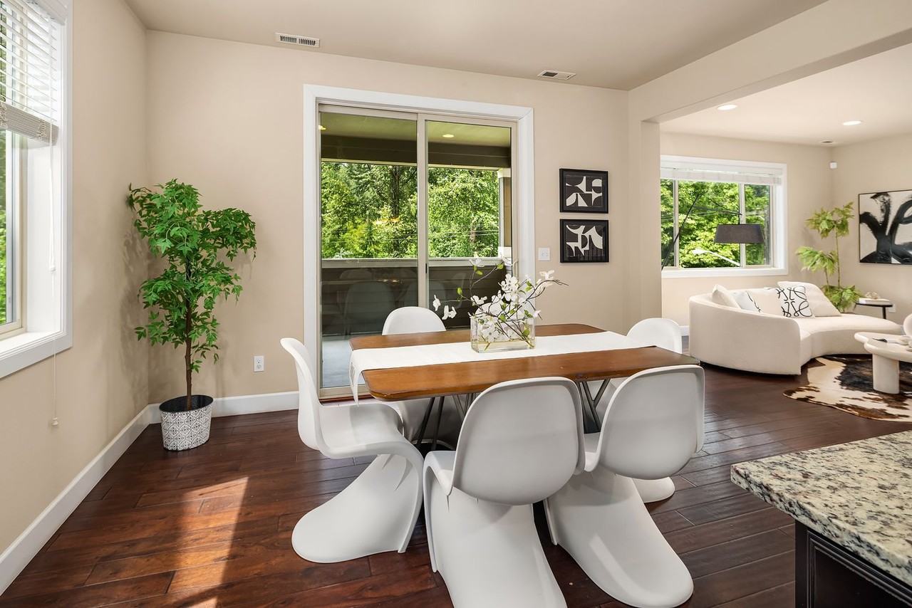 20021 94th Ave Ne - Photo 3 of 37