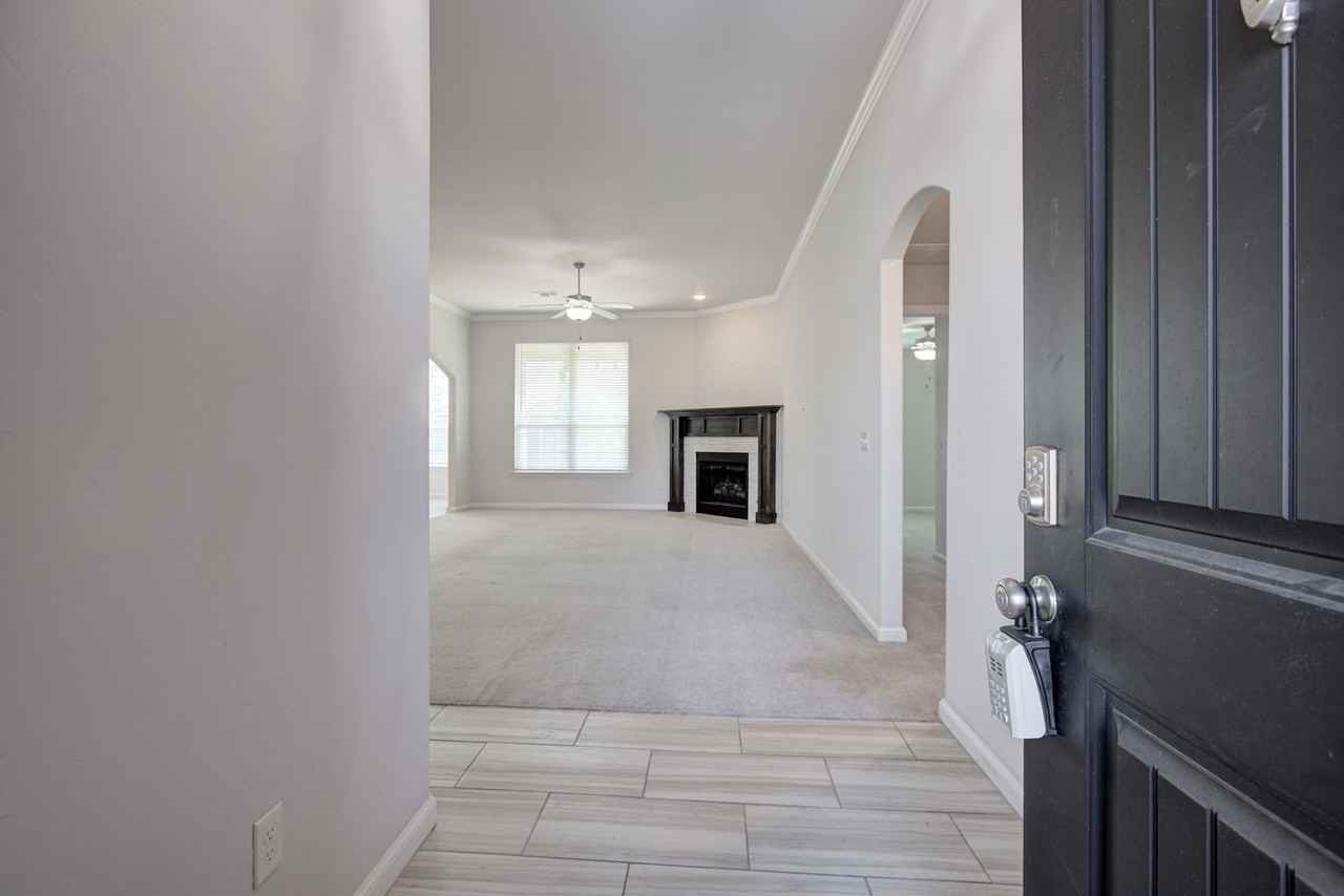 2321 Norwood Dr - Photo 6 of 45