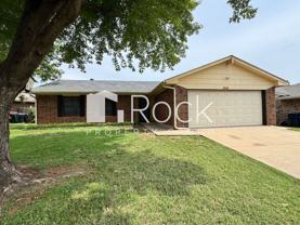 1216 Edinburg Dr - Photo 1 of 1