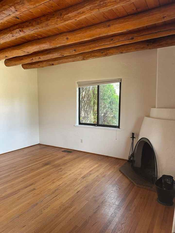 1361 Santa Rosa Dr - Photo 6 of 36