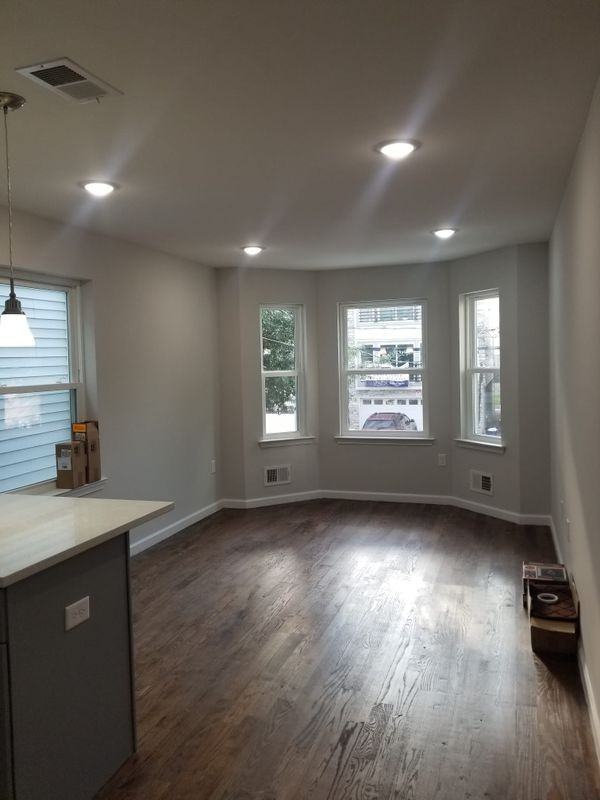 224 S 6th St ##1 - Photo 2 of 4