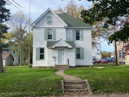 featured image of 721 6th Ave S