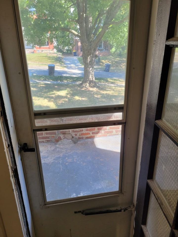 300 Cypress Ave - Photo 2 of 15