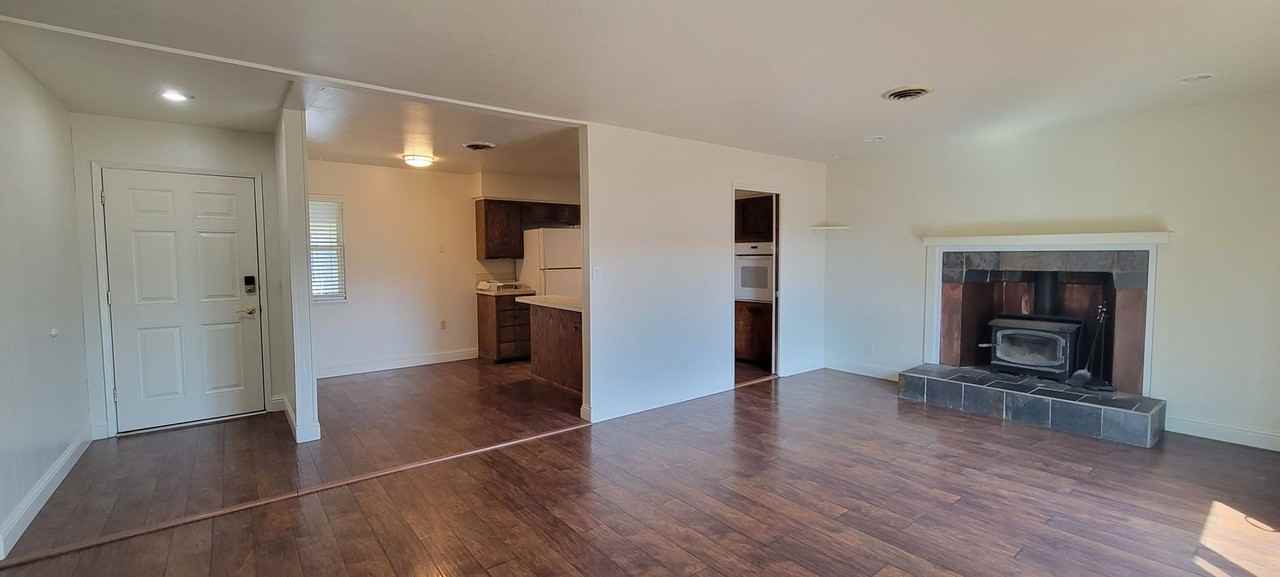 6539 El Camino Drive - Photo 4 of 14