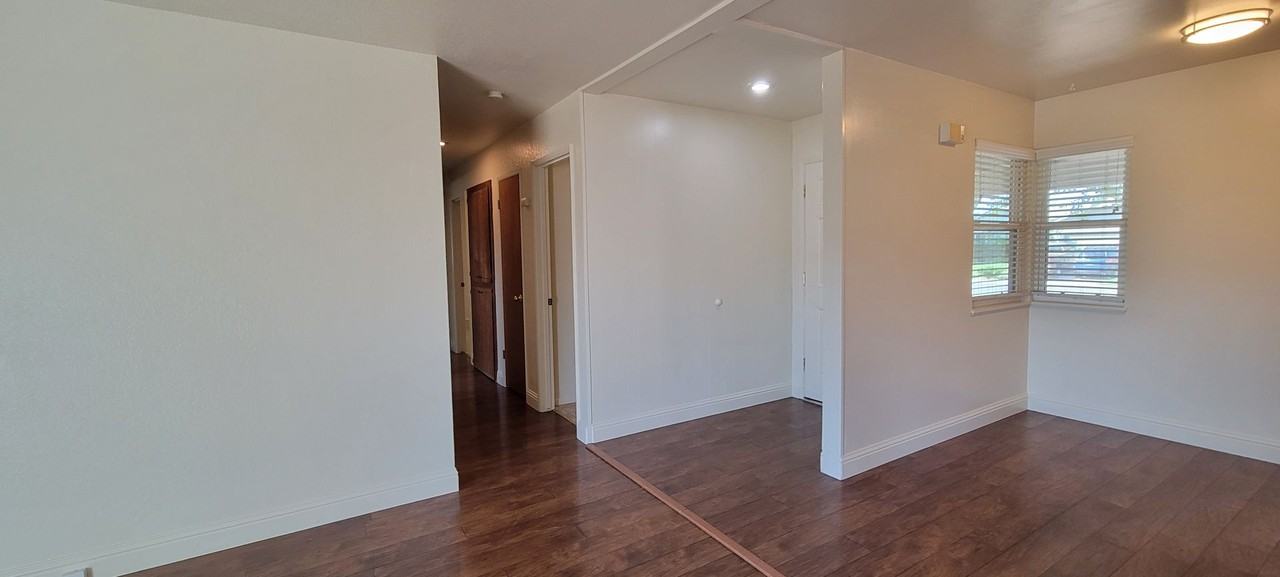 6539 El Camino Drive - Photo 6 of 14