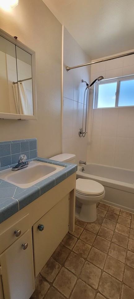 6539 El Camino Drive - Photo 7 of 14