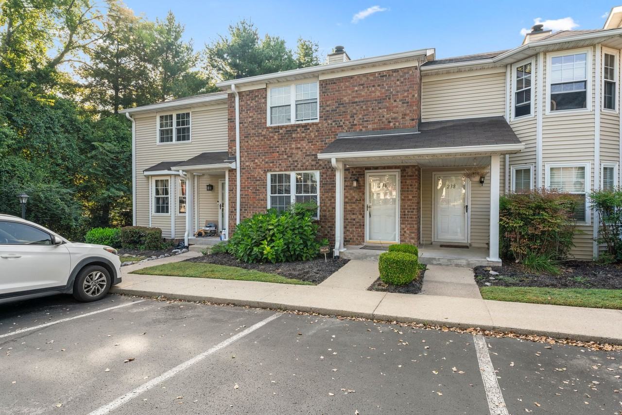 236 Timberway Dr - Photo 3 of 21